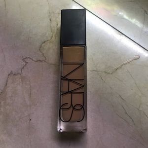 NARS Natural Radiant Longwear Foundation